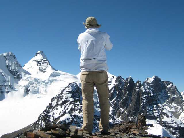 Trekking dans le groupe Condoriri (Cordillère Royale, Bolivie) et les salines d'Uyuni (ATC 15)