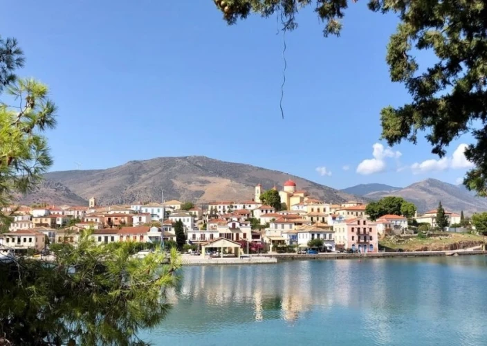 La Grèce du Sud au Nord - En route pour Galaxidi, via le pont Rio-Antirio - Photo du jour