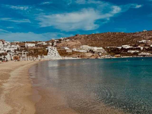 Eine Liebesgeschichte in Griechenland: Athen, Mykonos, Paros & Santorini