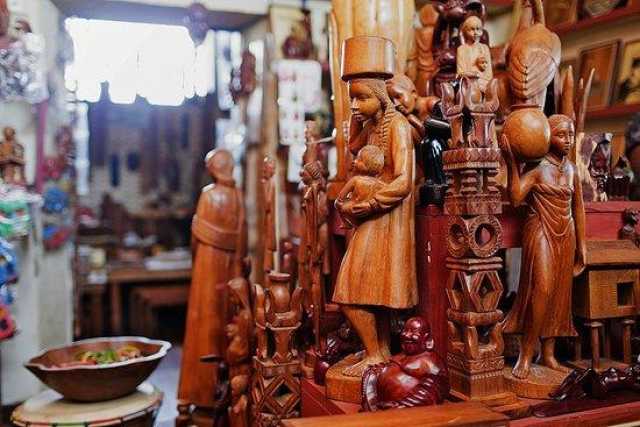 DAS TERRAS ALTAS AOS LITORAIS DO CANAL DE MOÇAMBIQUE