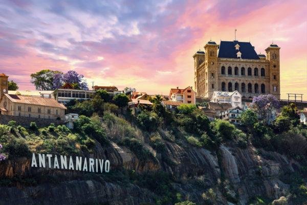DE LAS TIERRAS ALTAS A LAS ORILLAS DEL CANAL DE MOZAMBIQUE - Antananarivo - Antananarivo