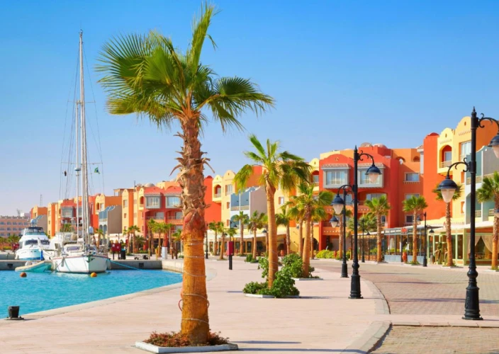 Wonderen van de Nijl & Rode Zee: Caïro, Luxor & Hurghada Ontsnapping - Aankomst in Hurghada aan de Rode Zee 🌊🏖️ - Foto van de dag