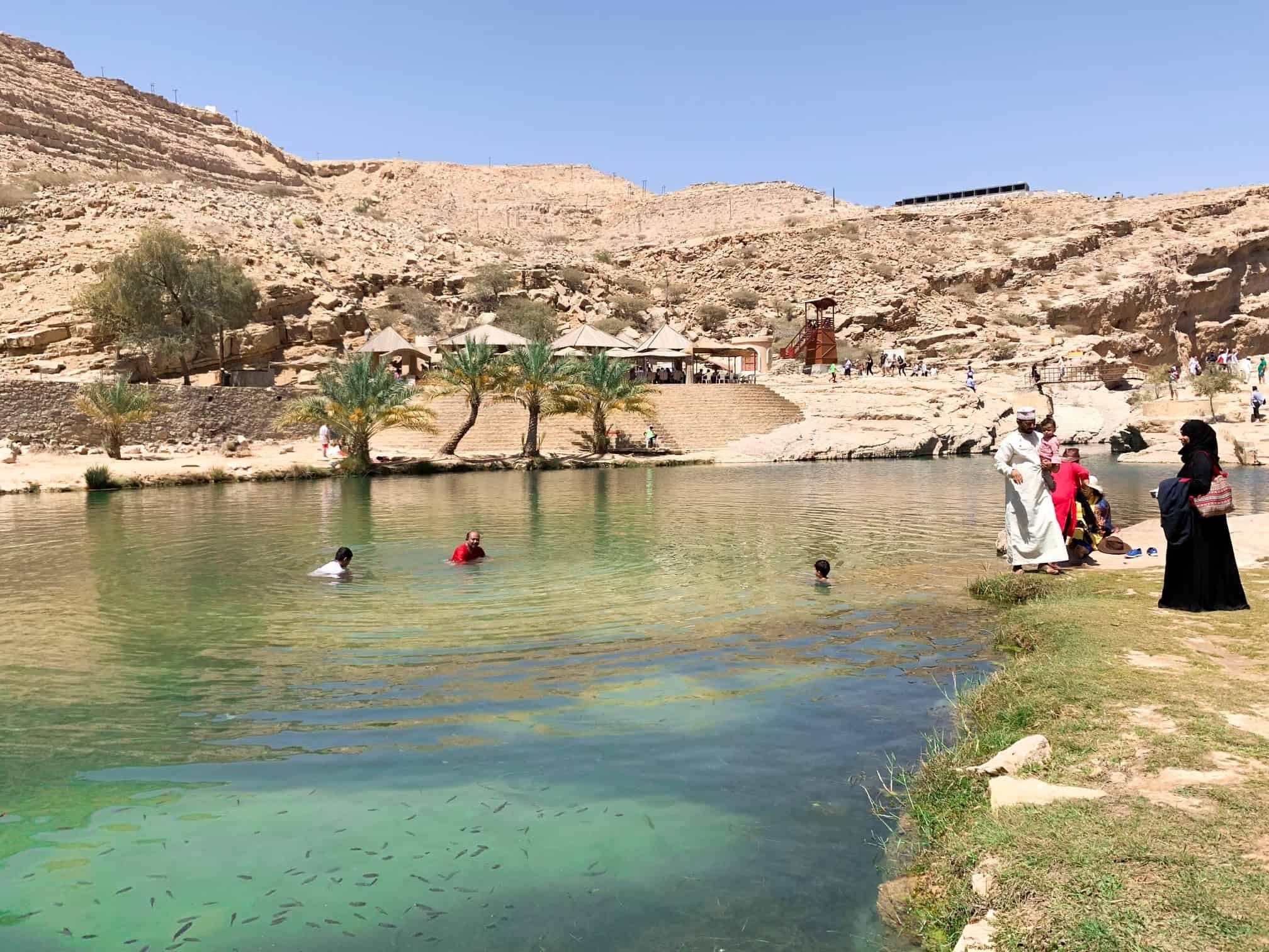 7 giorni di esplorazione dalle dune di sabbia di Wahiba alle dune di zucchero di Khaluf in Oman - Esplora la splendida valle di Wadi Bani Khalid - Foto del giorno