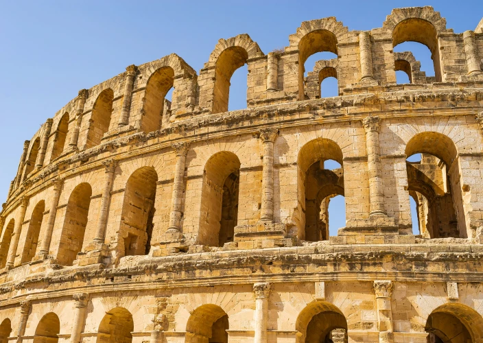 Trésors de Tunisie : 6 jours entre Méditerranée et désert - Journée El Jem et Mahdia - Amphiteatre El Jem