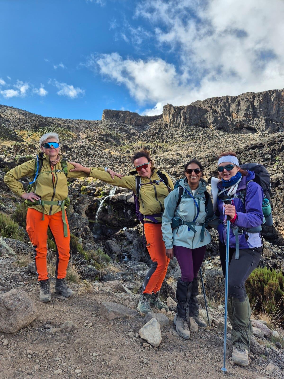 8 jours Kilimandjaro, itinéraire Lemosho - Barranco Camp à Karanga Camp - Barranco Camp to Karanga Camp
