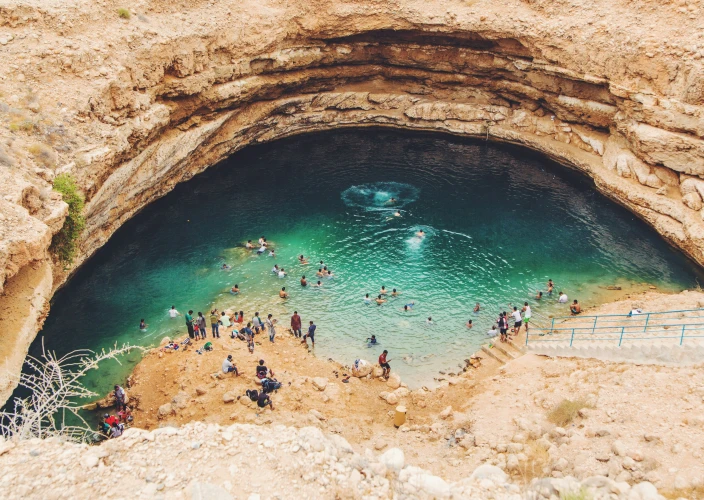 Luxe Toegangspoort tot Oman - 7 Dagen Luxe met Stijl - Kustroute - Bimmah Sinkhole - Wadi Al Arbaeen - Foto van de dag