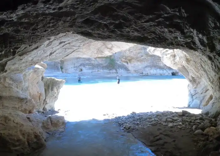 Albânia com todos os sentidos, uma viagem única para todos - Rios selvagens e águas termais do sudeste - Foto do dia