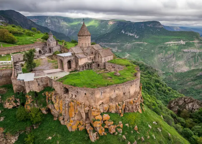 Armenien in 8 Tagen / 7 Nächten - Goris, Khndzoresk und das Kloster Tatev - Tagesfoto