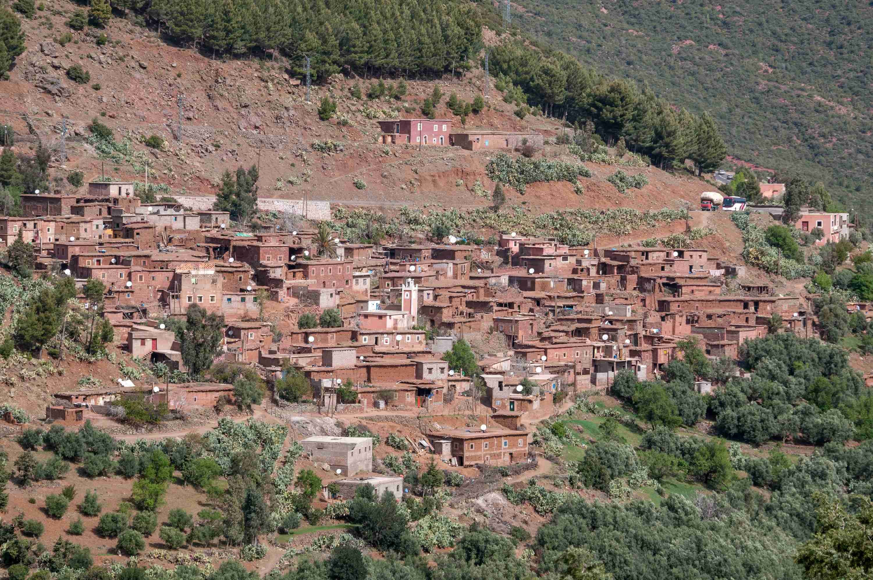 Ver Marruecos como poca gente lo hace.
El Toubkal es la montaña más alta del norte de África. - Marrakech -- Tizi Oussem (1 850 m) - Marrakech  -- Tizi Oussem (1,850m)