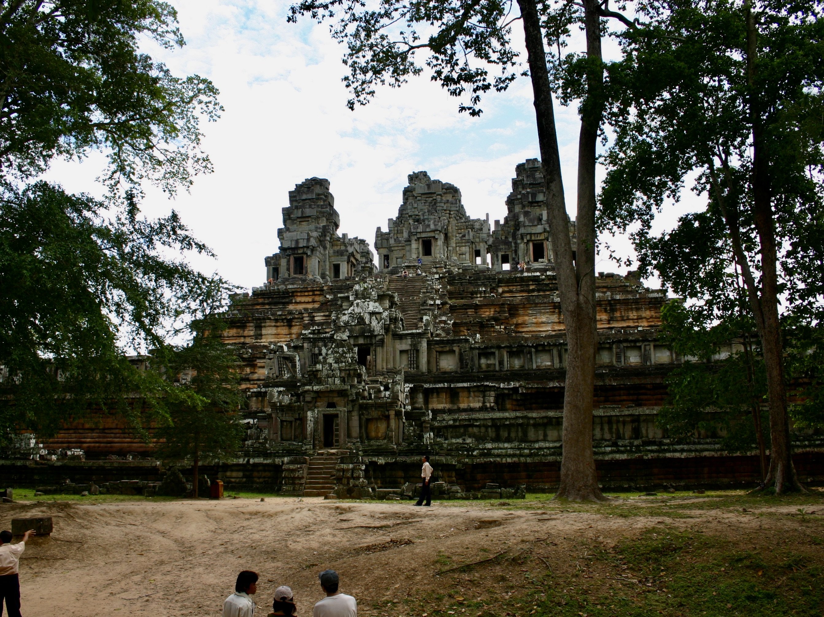 De terugkeer naar het Tonle Sap-meer + Kratie (dolfijnen) + Kep (kust) - Angkor-tempels 1 - Foto van de dag