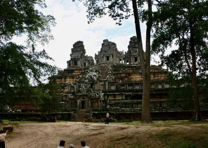 De terugkeer naar het Tonle Sap-meer + Kratie (dolfijnen) + Kep (kust) - Angkor-tempels 1 - Foto van de dag