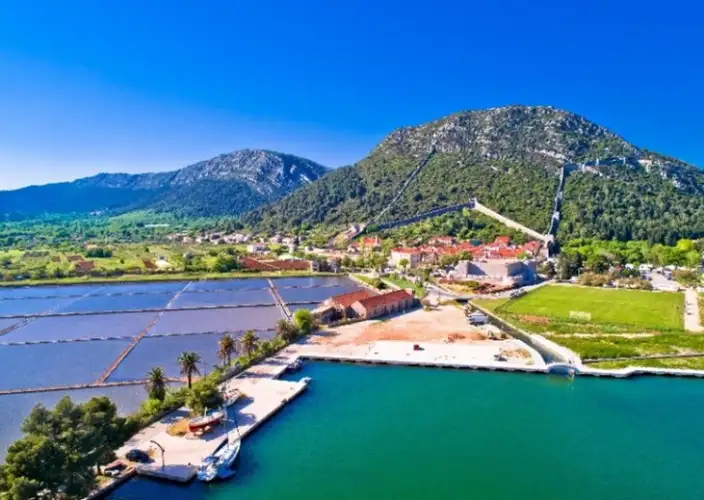 Viver a Croácia - A península de Pelješac, com degustação de vinhos e descoberta da cultura das ostras e mexilhões – pernoite em Dubrovnik. - Ston