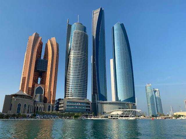 Expérience ultime aux Émirats arabes unis : 7 jours de culture, d'aventure et de luxe