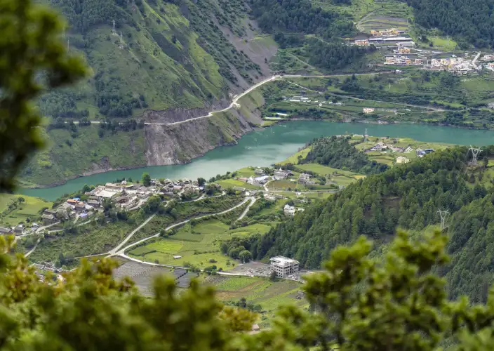 Kailash Mansarovar Tour - Drive to Kerung - 2800m via Rashuwagadhi - Photo of the day