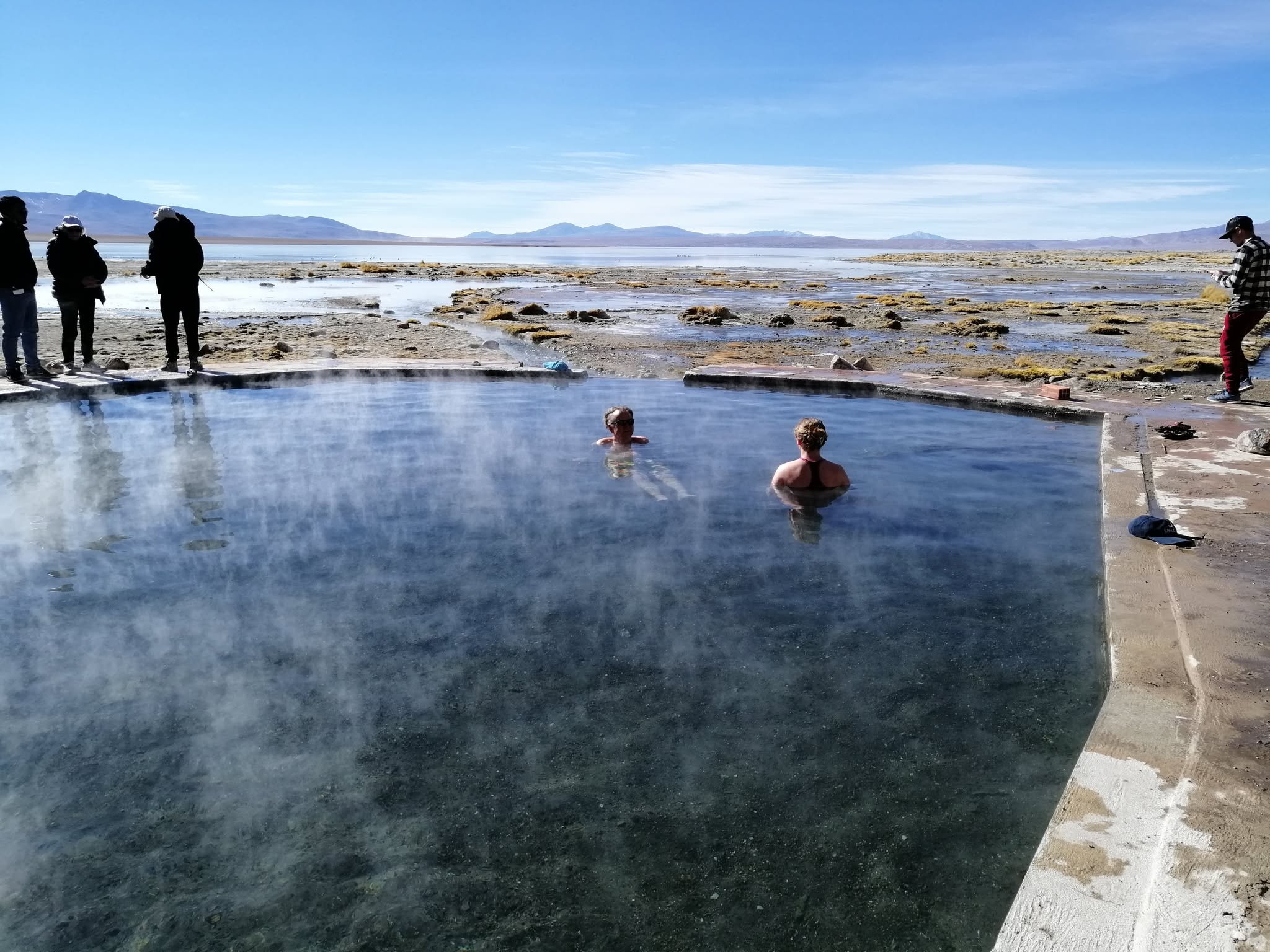 Uyuni, Salzpfannen, Vulkane,
Lagunen und Flamingos - Salzebenen - Altiplano-Lagunen - Tagesfoto