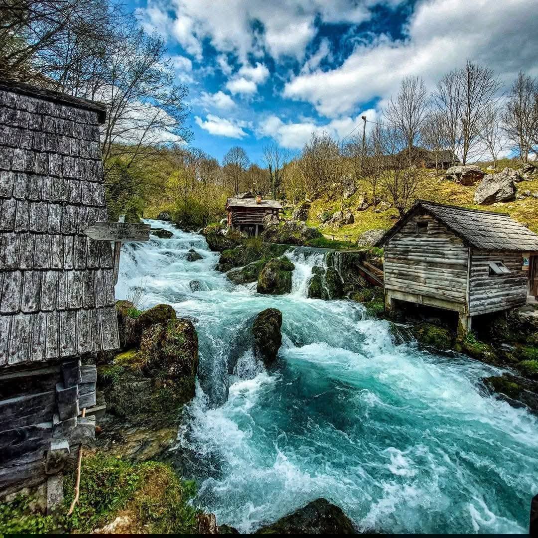 O Norte Escondido da Bósnia – Cascatas, Castelos & Tradições Gourmet - Parque Nacional Una: a Coroa Esmeralda da Bósnia - Foto do dia