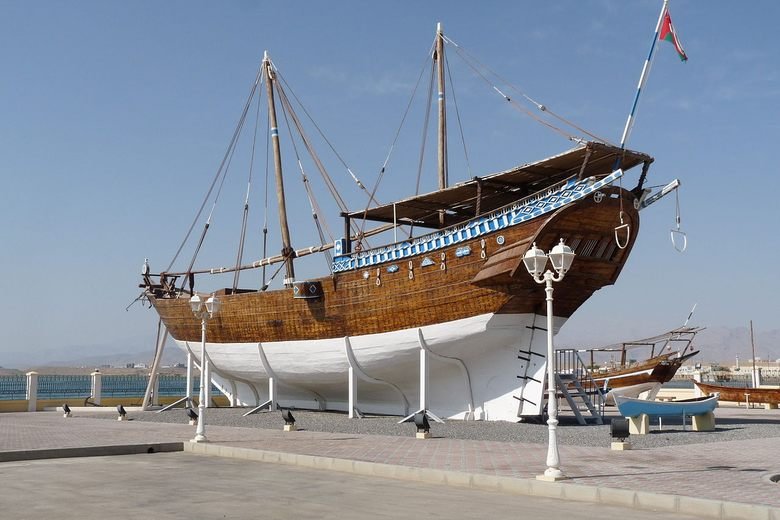 Fuga in Oman - Avventura tra le maestose montagne, il deserto e il mare dell'Oman - WAHIBA SANDS – BEDUINI-SUR-COSTRUZIONE DI DHOW – RAS AL JINZ - TARTARUGA - Foto del giorno