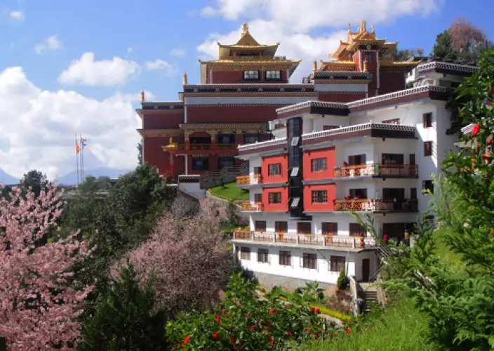 Gesichter Nepals - Geschichten von einem mitfühlenden Prinzen in Namo Buddha - Namo Buddha