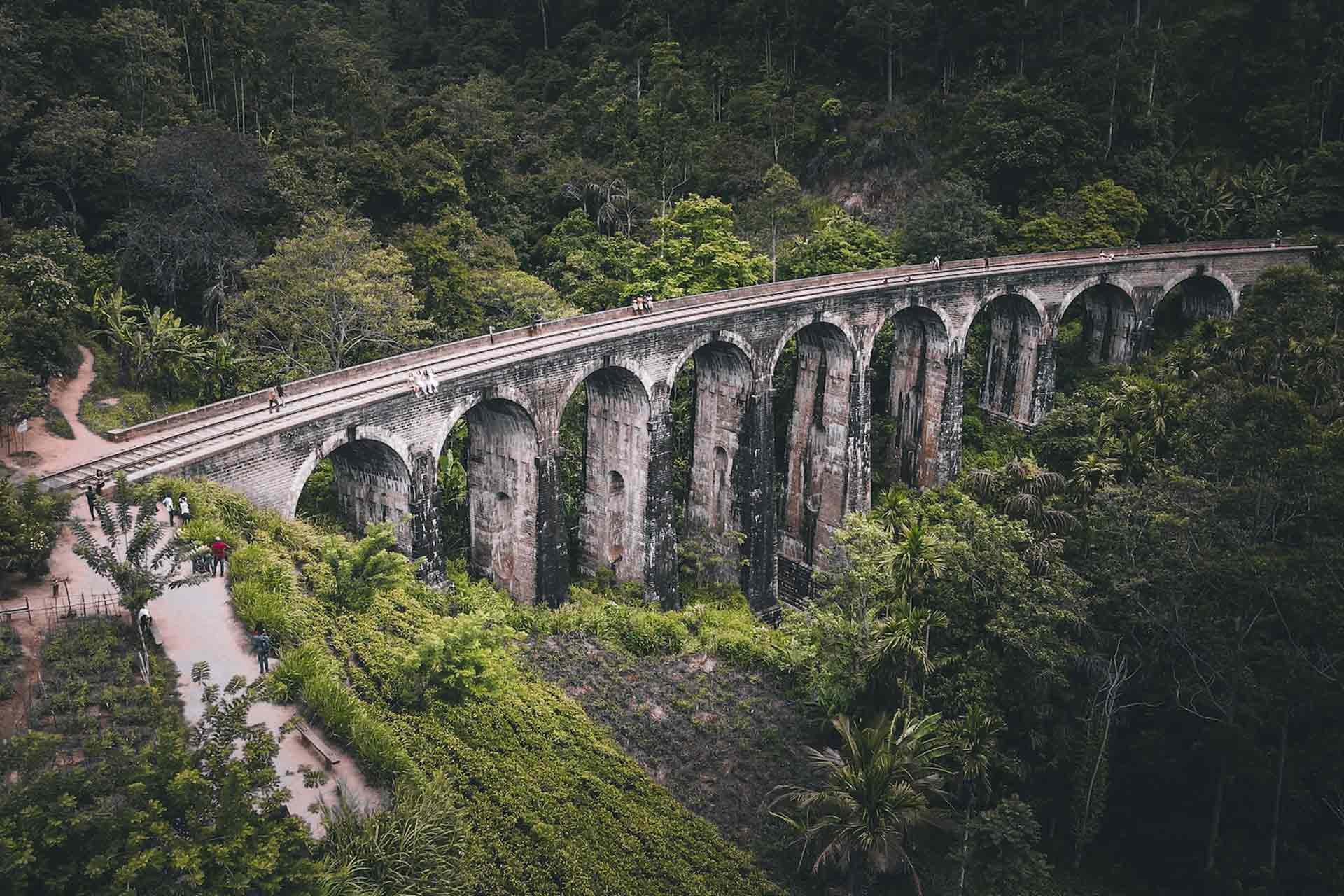 Spirituele reis naar Sri Lanka - Haputale naar Ravana Falls en Yala (3 uur) - Haputale a Ravana Falls et yala (3 heures)