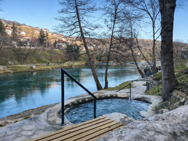 O Norte Escondido da Bósnia – Cascatas, Castelos & Tradições Gourmet