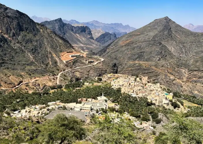 Fuga in Oman - Avventura tra le maestose montagne, il deserto e il mare dell'Oman - MUSCAT - BARKA - FORTE DI NAKHAL (Sosta fotografica) - SORGENTE TERMALI - WADI BANI AWF (fuoristrada) – NIZWA - Foto del giorno