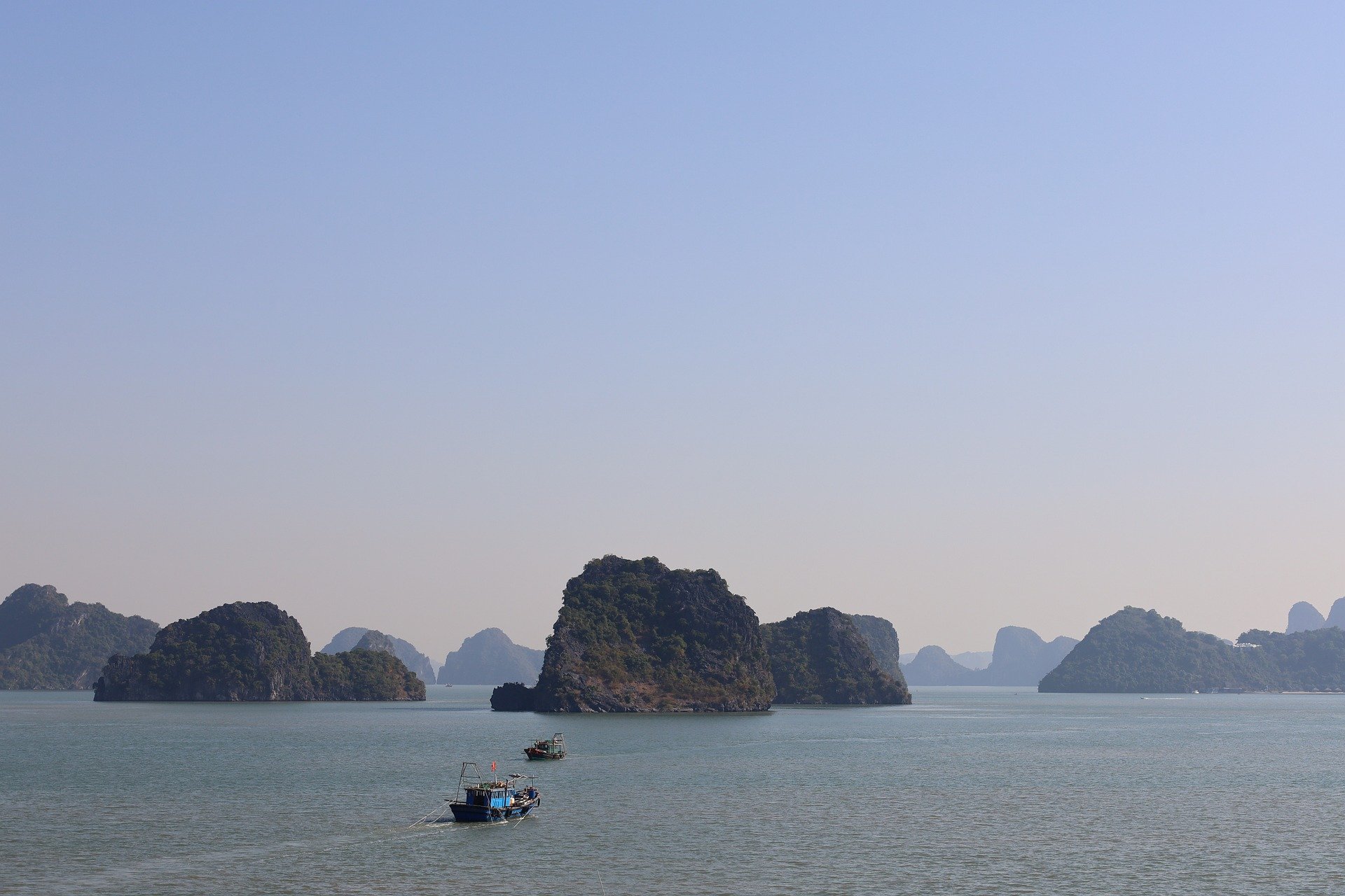 Circuit de 14 jours et 13 nuits dans le nord du Vietnam. - Baie de Lan Ha - Île de Cat Ba - Direction Ninh Binh - Baie de Lan Ha - Ile de Cat Ba - Direction Ninh Binh