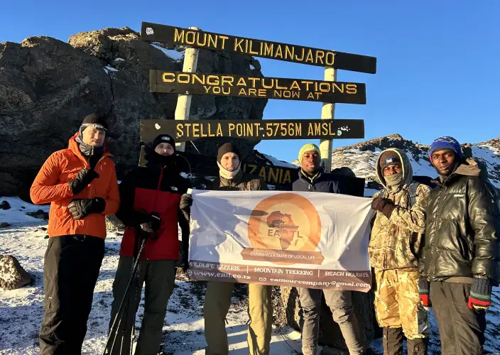7 Dias de Trekking no Monte Kilimanjaro – Rota Lemosho - Mweka Camp para Mweka Gate – Viagem de carro para Moshi ou Arusha - Foto del día