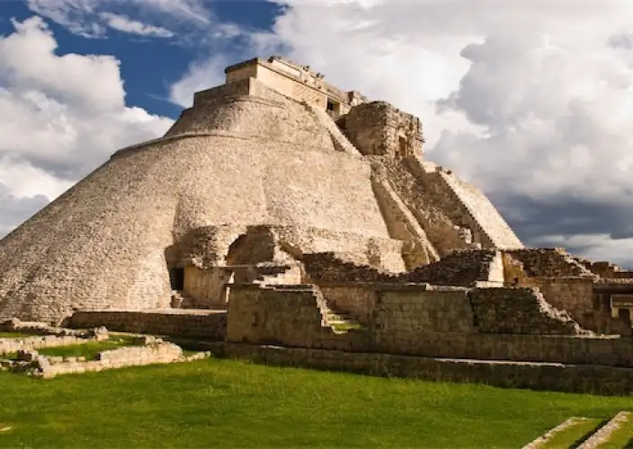 TOUR - THE GREAT MAYA WORLD - Campeche – Uxmal – Mérida - Photo of the day