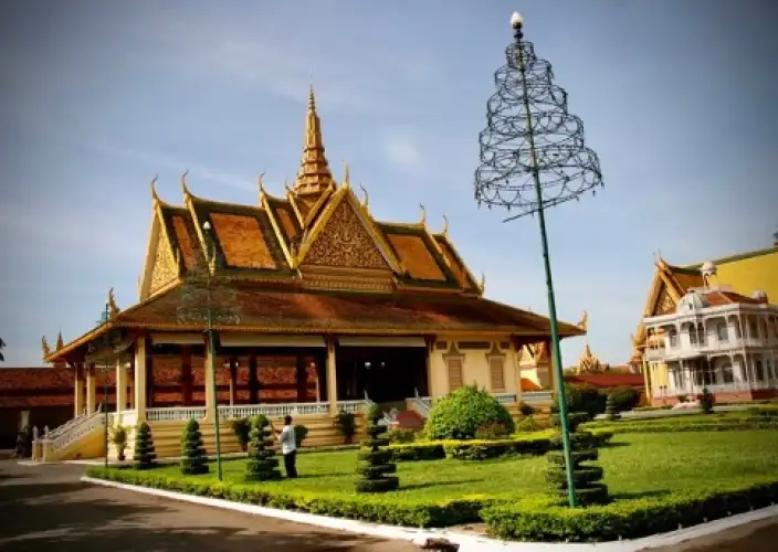De rondreis rond het Tonlé Sap-meer - Bezoeken in Phnom Penh, de bruisende hoofdstad van het land - Foto van de dag