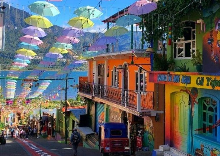 Guatemala: Tierra de aventura y cultura - Pueblos del lago en lancha privada. - Foto del día