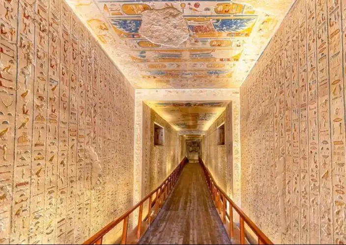 Royal Expedition in Egypt - West Bank – Hot Air Balloon (Optional) – Fly to Cairo - Photo of the day