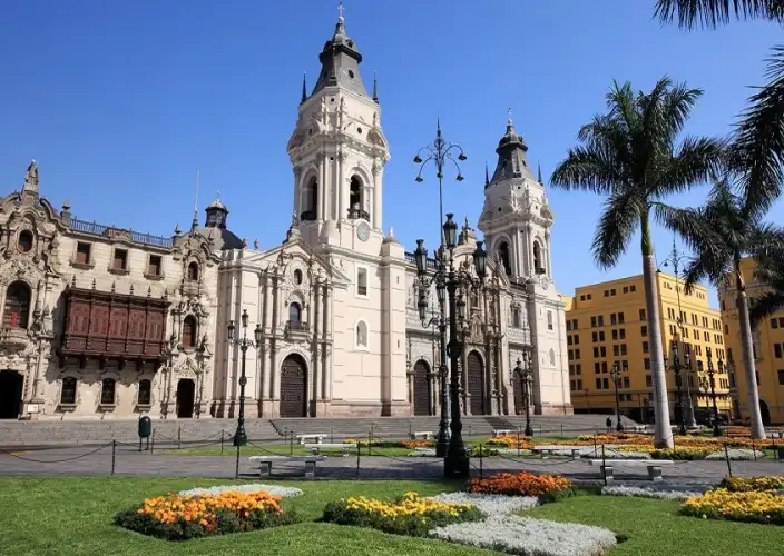 Galápagos y Machu Picchu - Vuelo Quito, Lima, llegada y traslado a su hotel - Photo du jour