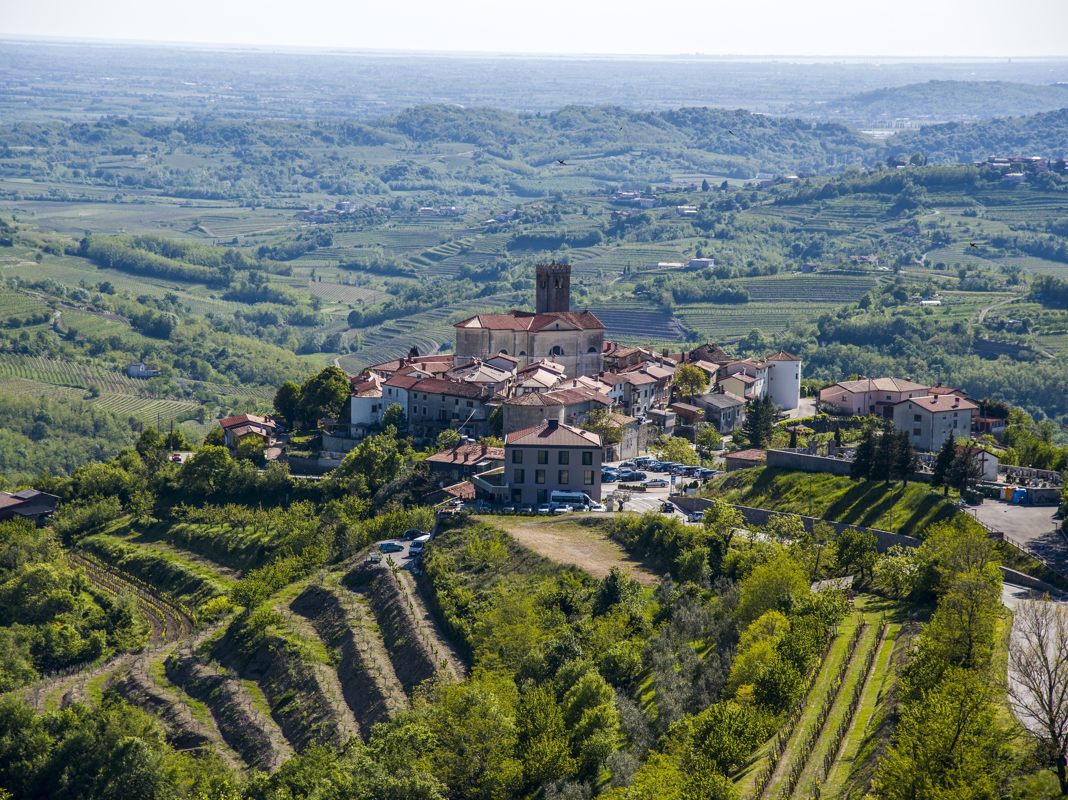Explora lo Mejor de Eslovenia – Itinerario de 5 Días - Cascadas y cata de vinos en Goriška Brda - Foto del día