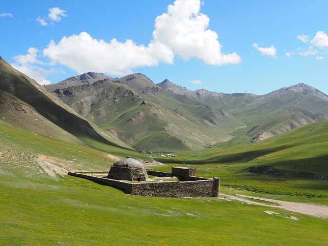Passeio a cavalo sob medida no Quirguistão – Montanhas Celestiais