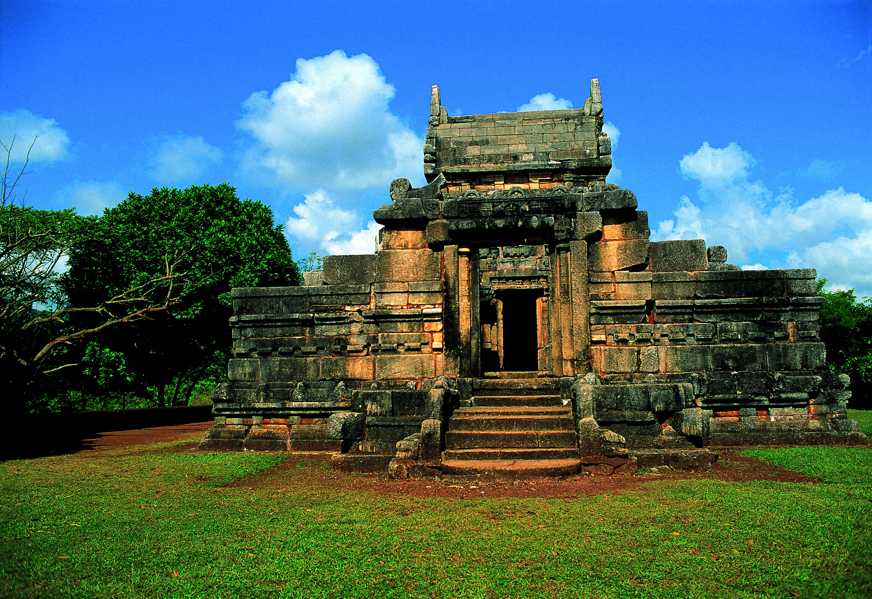 Best of Sri Lanka - DAMBULLA - MATALE - KANDY (90 km - 3h00) - DAMBULLA - MATALE - KANDY (90Kms - 03h00)