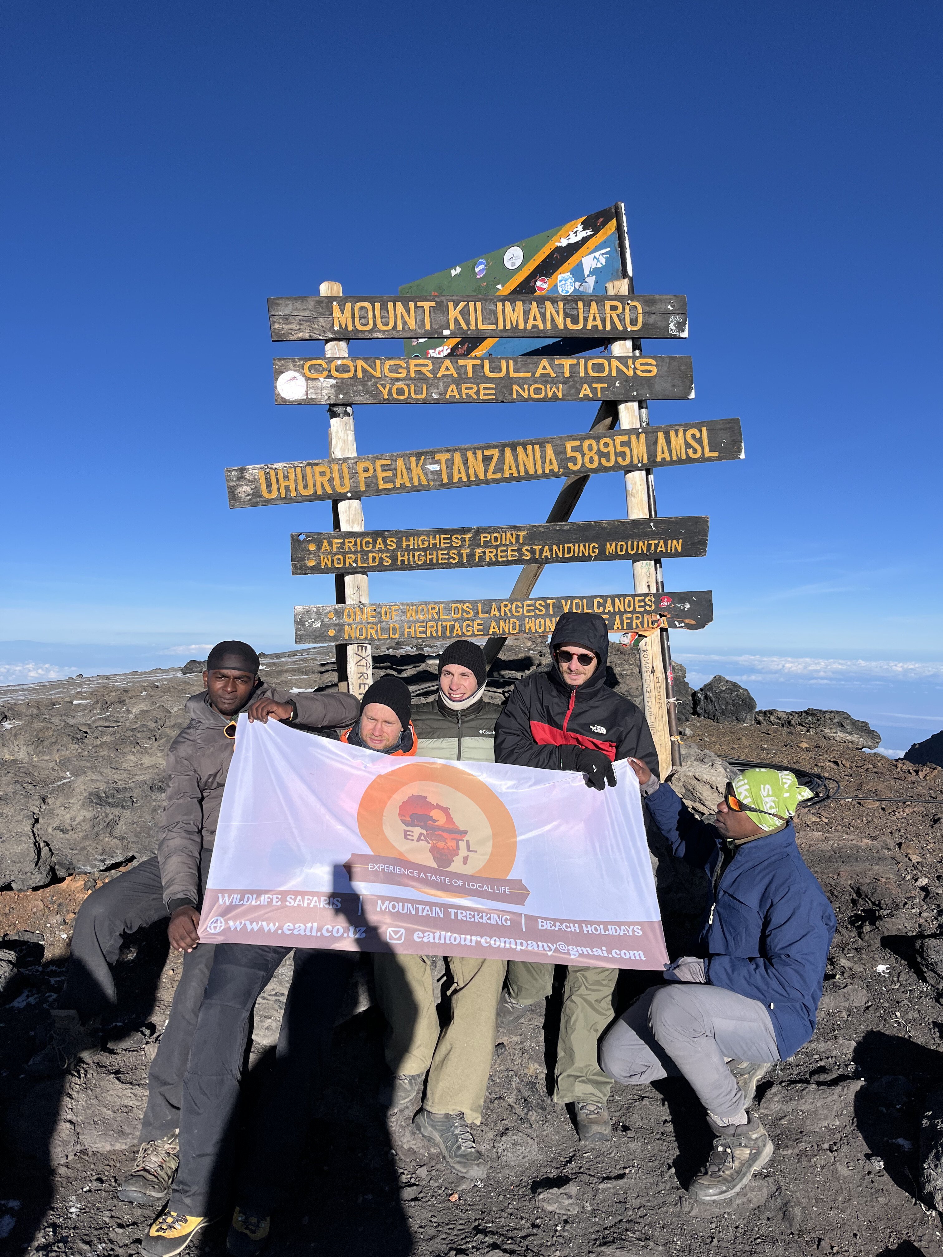 7 Jours de Trekking au Mont Kilimandjaro – Itinéraire Lemosho - Barafu à Uhuru Peak (5,895m) – Descendre au camp de Mweka (3,068m) - Photo du jour