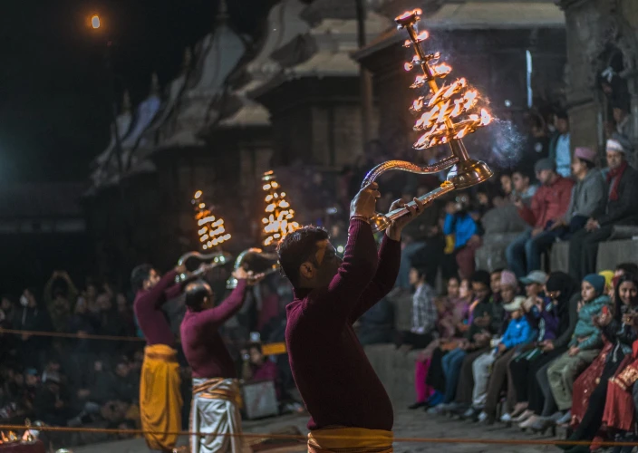 Faces of Nepal - Hymn of the Gods: Monk's Prayers & Arati Puja - Arati