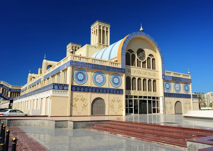 Sparkling Dubai: 8-Day UAE Tour Package - A whole day in Abu Dhabi for shopping. - Une journée entière à Abu Dhabi pour faire du shopping