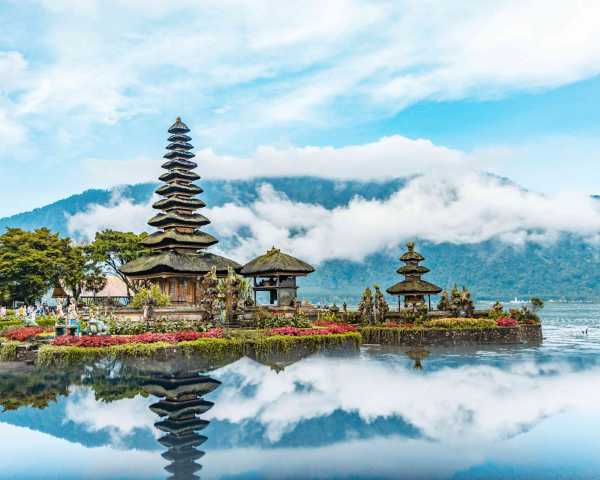 BALI, FLORES AND SUMATRA: THE GREAT JOURNEY