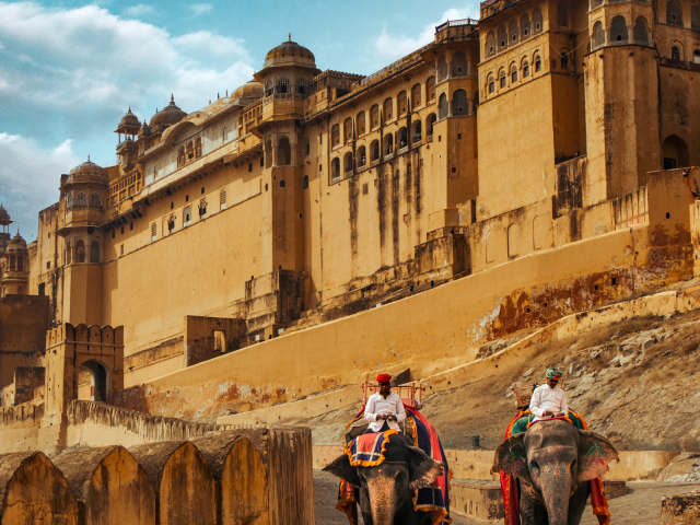 Triangle d'Or, Varanasi et grottes d'Ajanta Ellora : une visite guidée privée et exclusive de luxe