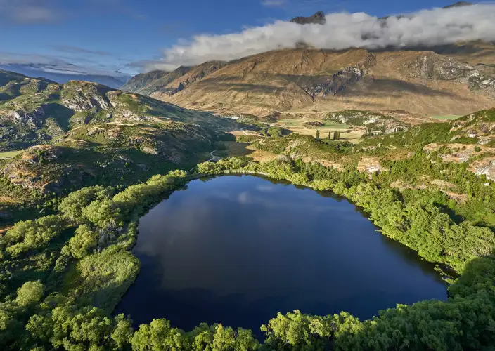 Stopover in Aotearoa - Visit to Wanaka and Mou Waho Island - Photo of the day