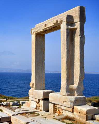 Tra vulcano e natura : Santorini & Naxos altrimenti