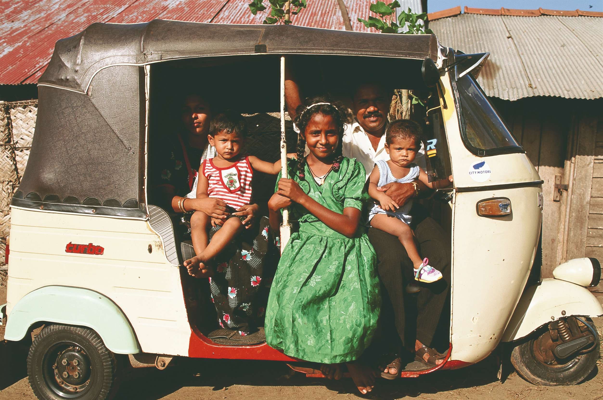 17 días descubriendo el auténtico Sri Lanka - Colombo Negombo - Colombo Negombo