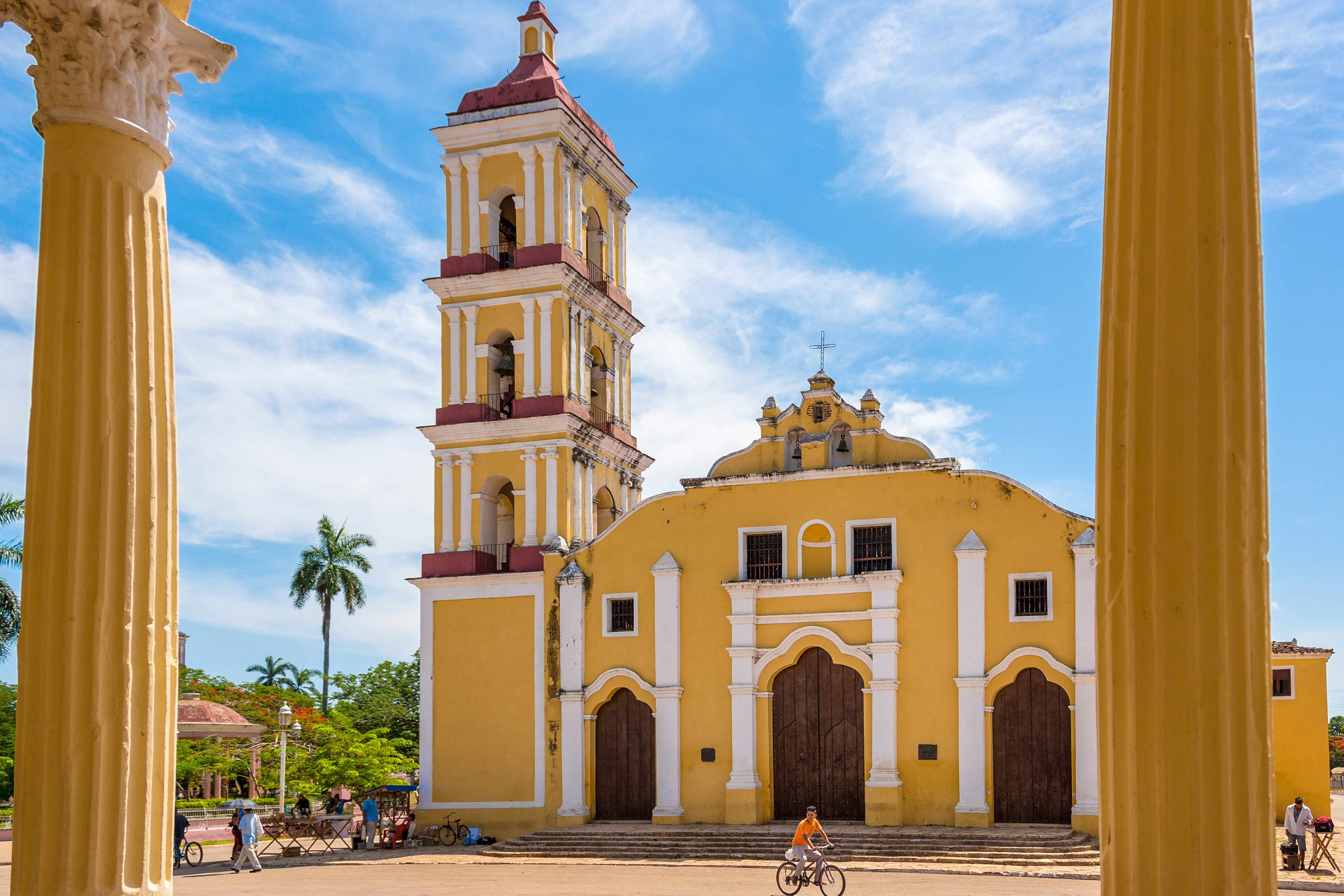 Cuba: overzicht - De stad van Che Guevara... en van Martha Abreu. - La ville du Che Guevara... et de Martha Abreu