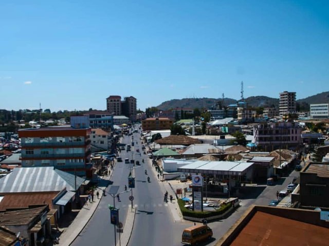 Explorez les paysages variés et la faune des trésors cachés de la Tanzanie