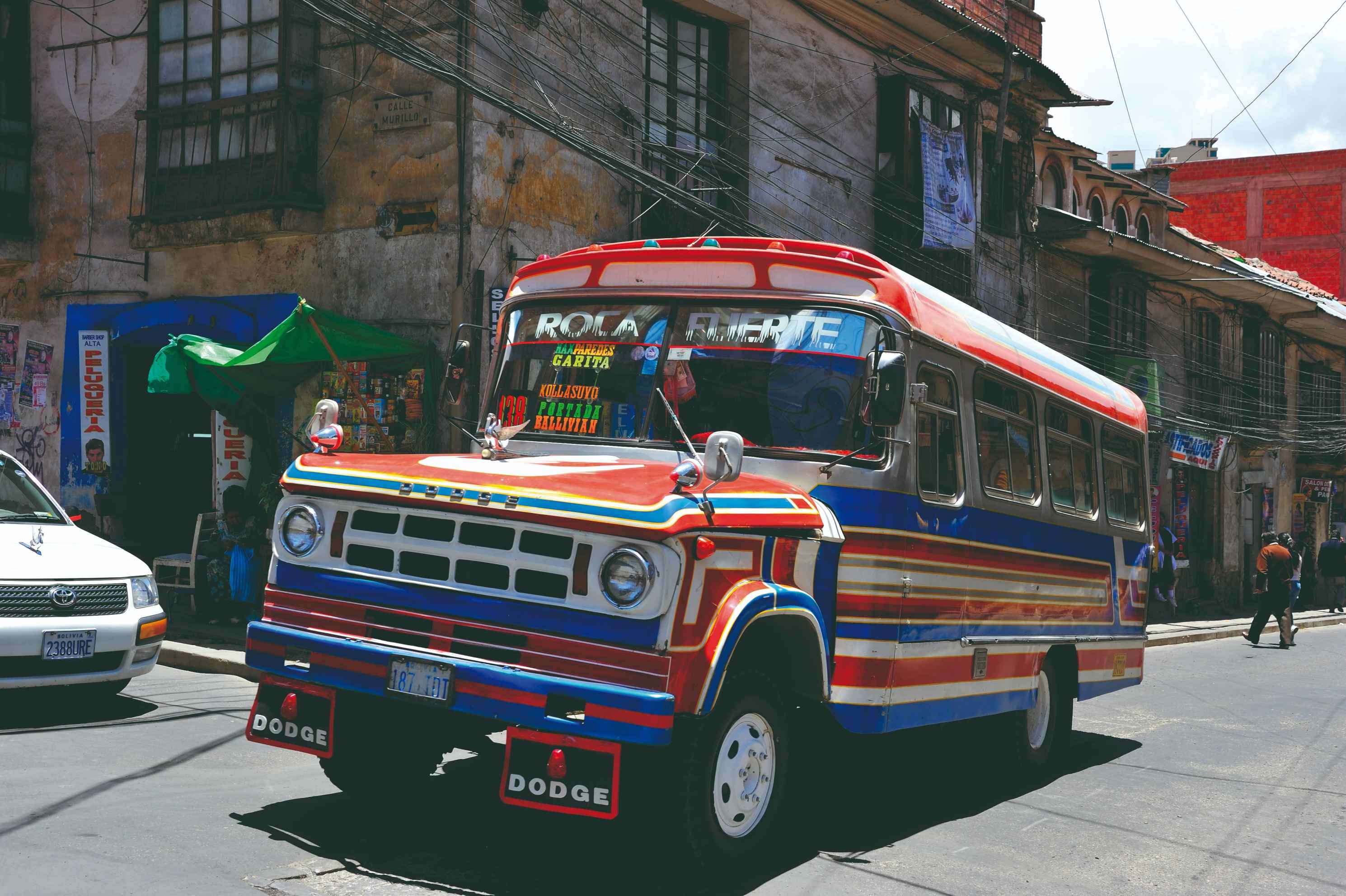 Andean caravan: crossing the Andes to the rhythm of the Altiplano mules. - La Paz - El Alto Airport - La Paz - Aéroport El Alto