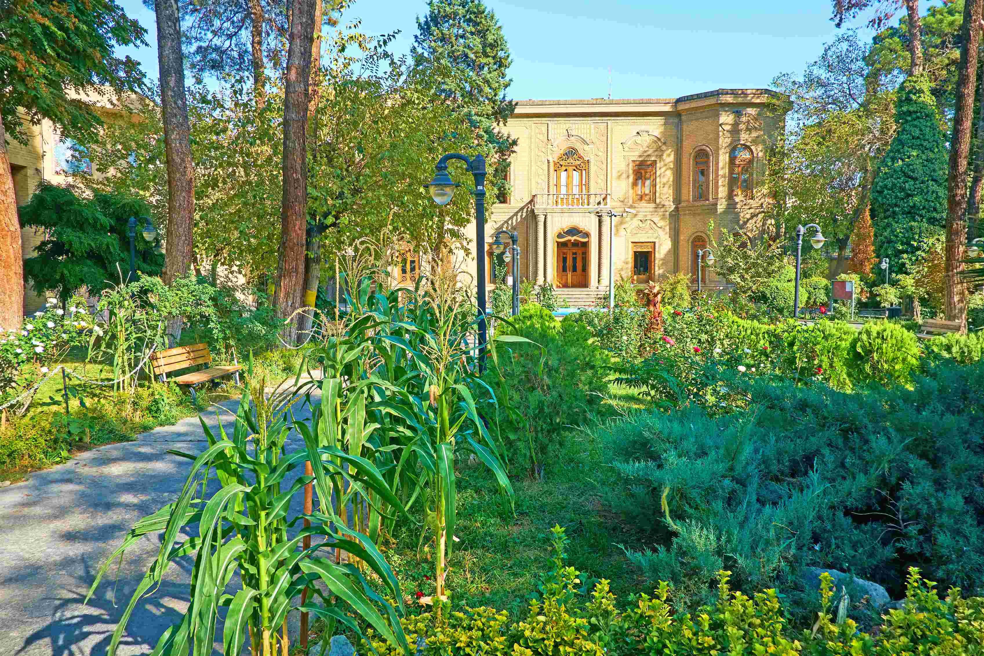 Découvrir le plateau iranien - Téhéran - Shiraz - Téhéran - Shiraz