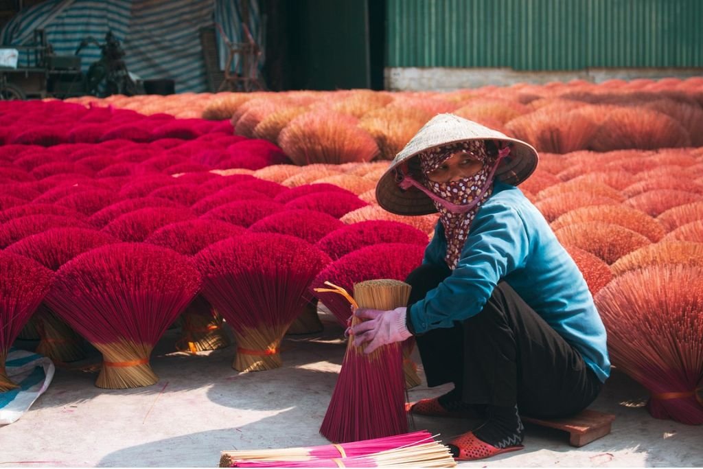 Vietnamesisches Familienerbe: 15 Tage voller Magie - Hanoi - Entdeckung des Handwerksdorfs - Ninh Binh - Tagesfoto