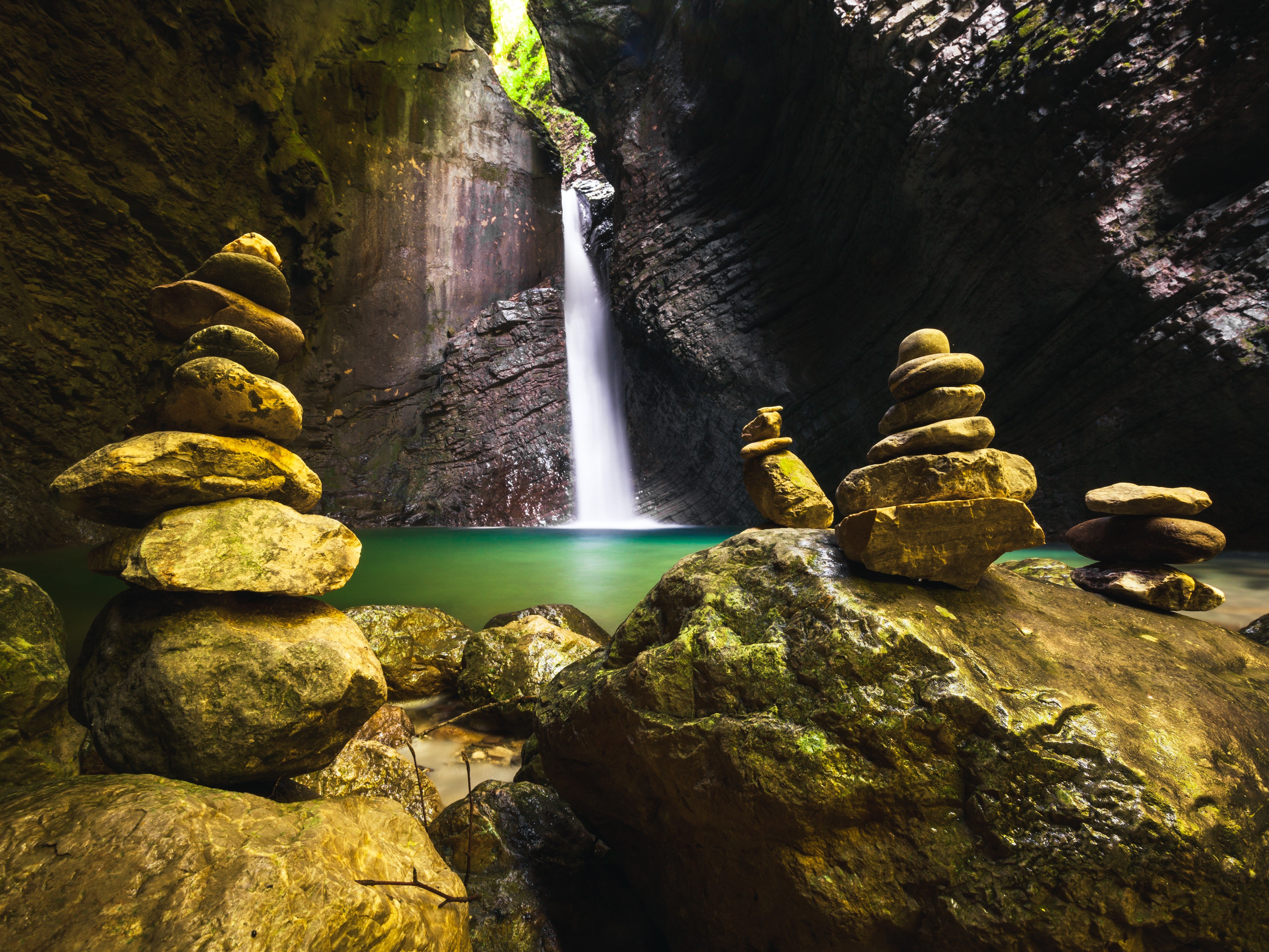 Explora lo Mejor de Eslovenia – Itinerario de 5 Días - Cascadas y cata de vinos en Goriška Brda - Foto del día
