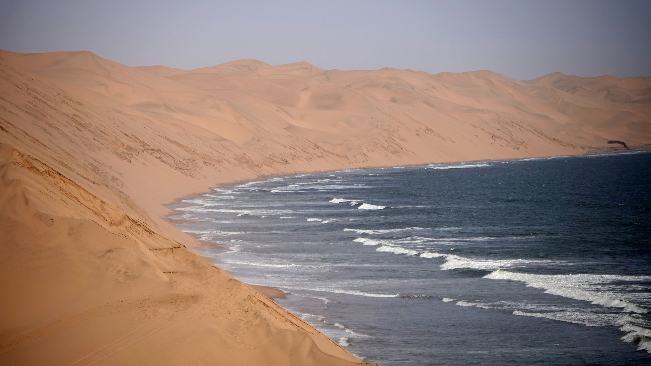 Die Flüsse Namibias - Die Dünen, die in den Ozean eintauchen - Tagesfoto